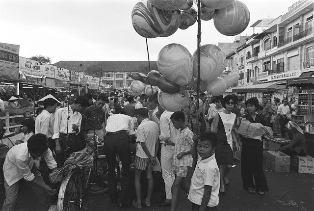 Sai Gon thap nien 1960 trong ong kinh nguoi Phap-Hinh-4